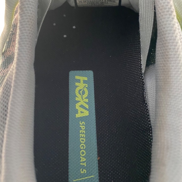Hoka Speedgoat 5 8.5 wide - Picture 3 of 6